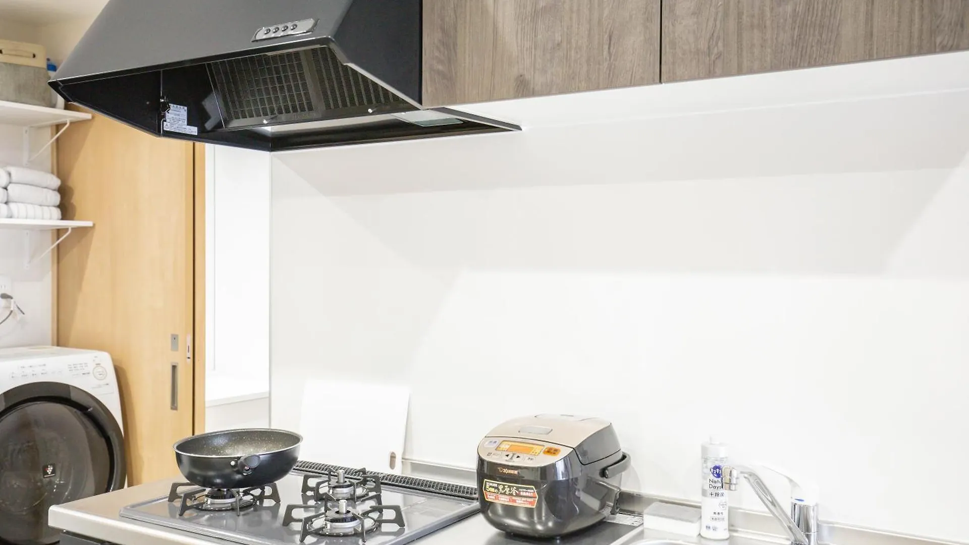 Apartment 1Min Walk To Higashi Shinjuku Sta 8Ppl Shinjuku Gyoen丶 National Garden丶 Kabukicho丶 Shinjuku Station丶 Golden Gai丶 Tokyo Metropolitan Government Building Yyoqa Japan